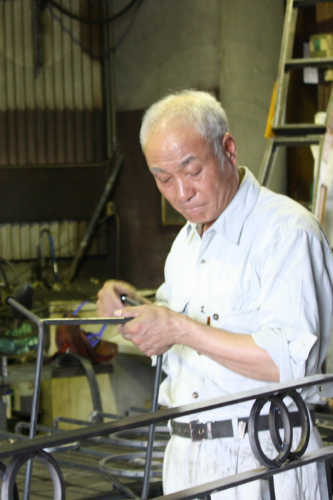 金属工事　林拓男